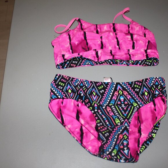 Multi Color Reversibile 2 Pcs  Justice  Swimsuit Size 14 - Picture 8 of 13
